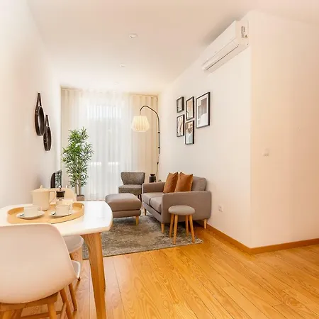 Youropo - Cosy Appartement