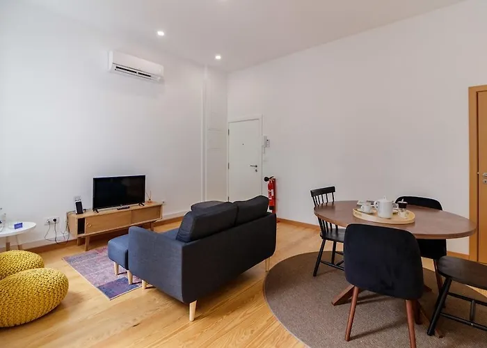 Youropo - Cosy Apartman